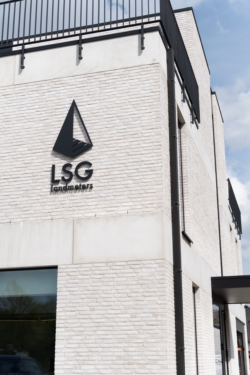 kantoor LSG in geel